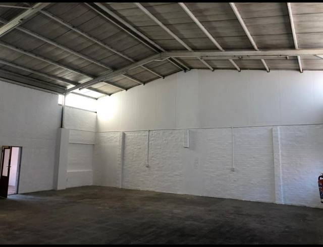 INDUSTRIAL PROPERTY TO RENT IN HENNOPSPARK